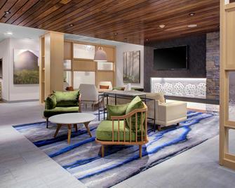 Fairfield Inn & Suites by Marriott Allentown West - Breinigsville - Лоббі