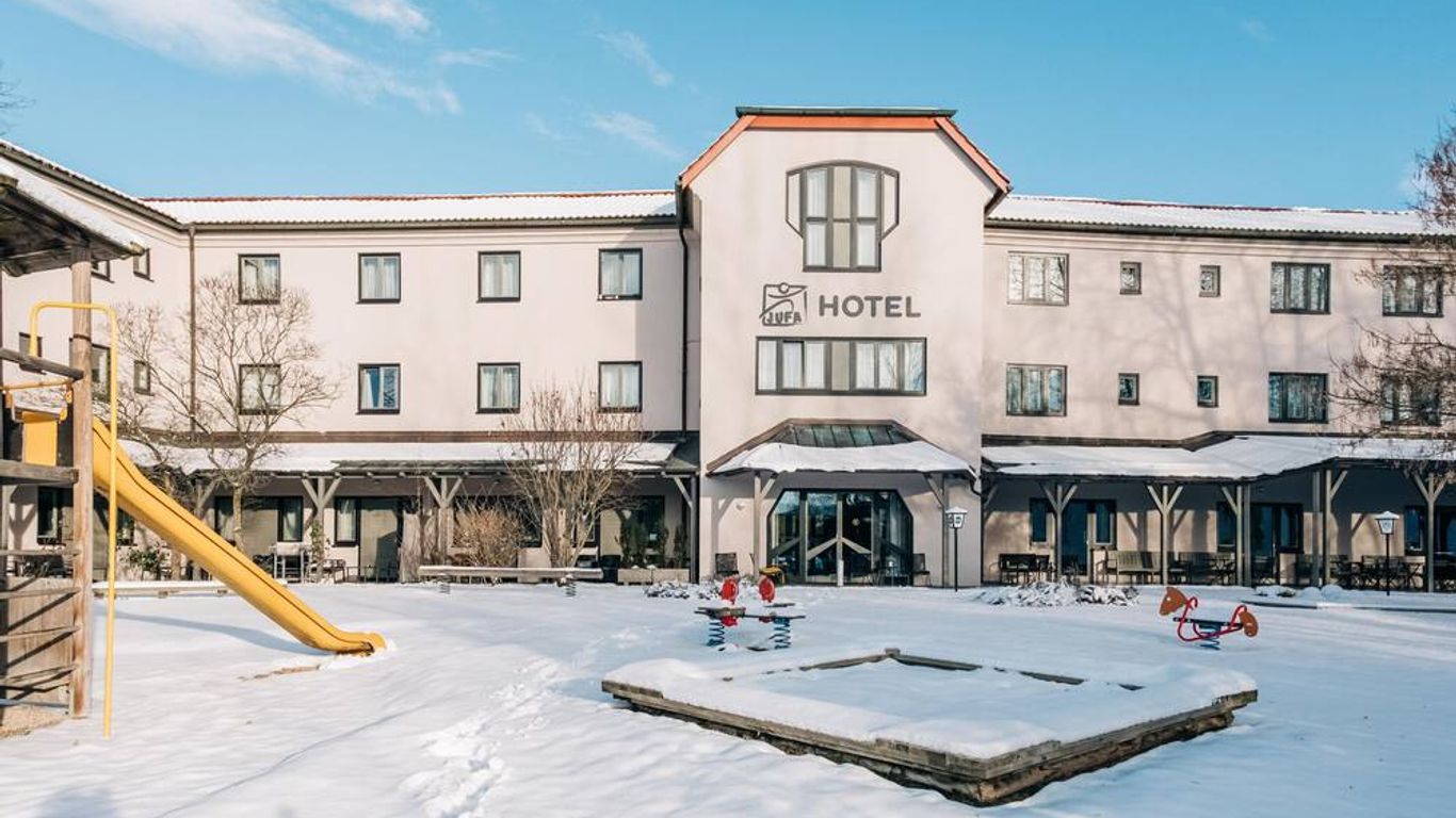 جوفا هوتل ماريا لانكويتس