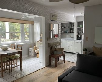 Steps From The Sand.. - Indian Rocks Beach - Living room