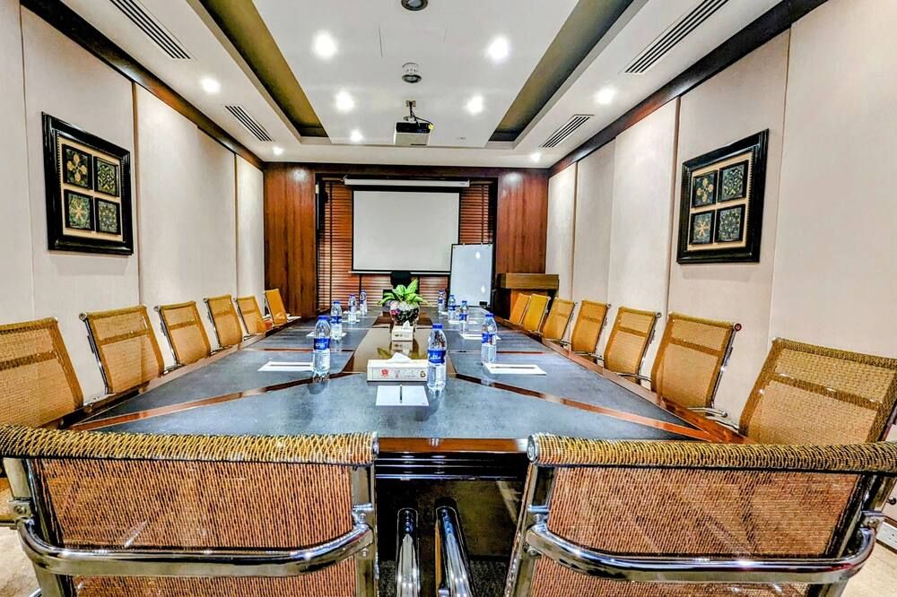 City Tower Hotel - Fujairah - Meeting room