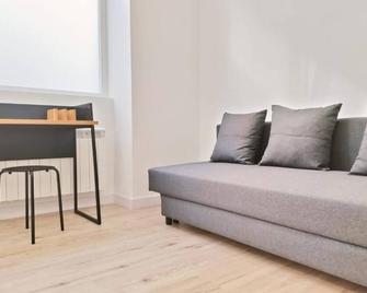 Apartamentos La Brava by gaiarooms - Salamanca - Sala de estar