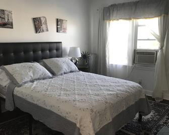 Spacious, Clean Aparment Only 15 Minutes To Nyc! - North Bergen - Habitació