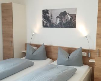 easy sleep Apartmenthotel - Landshut - Schlafzimmer
