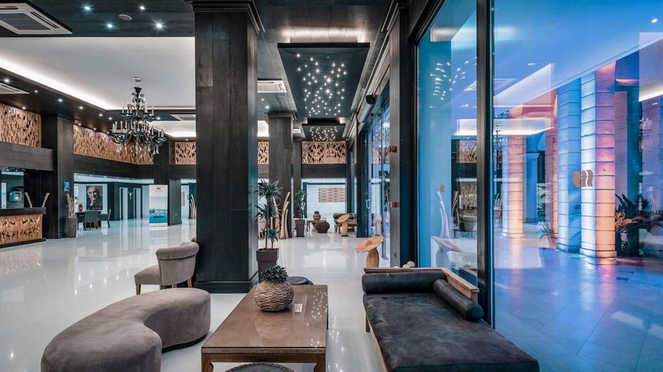 ميتسيس فاليراكي