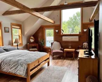 North River Lodge 4 Bedrooms 3 Baths Hom - Baddeck - Makuuhuone