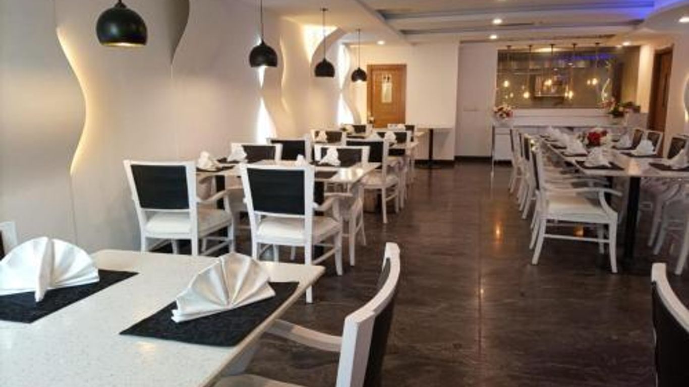 Hotel Falettis Express Dha