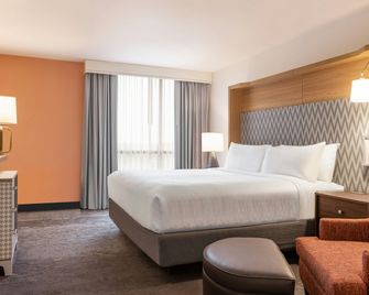 DoubleTree by Hilton Fort Worth South Hotel & Conference Center - פורט וורת' - חדר שינה
