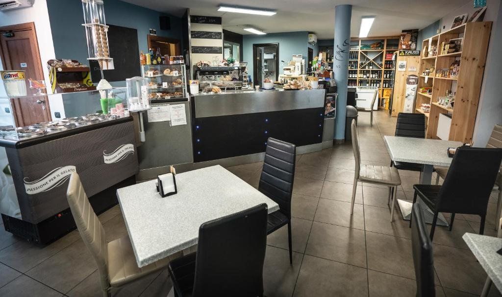 ألبا فيليدج - ألبا - بار