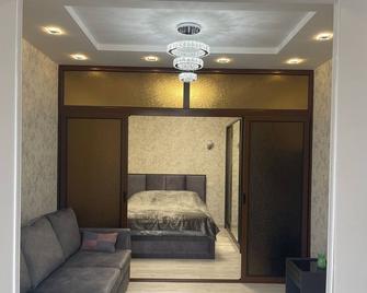 Cozy apartment in the city center - Vanadzor - Bedroom