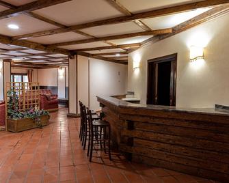 Olimpo Sila Hotel - Cutura - Recepción