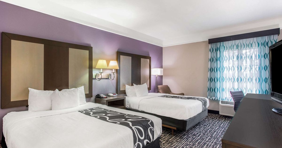 La Quinta Inn Suites By Wyndham Fultondale Birmingham N 99 126 Fultondale Hotel Deals Reviews - Kayak