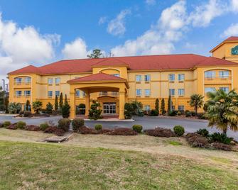 La Quinta Inn & Suites by Wyndham Fultondale Birmingham N - Fultondale - Building