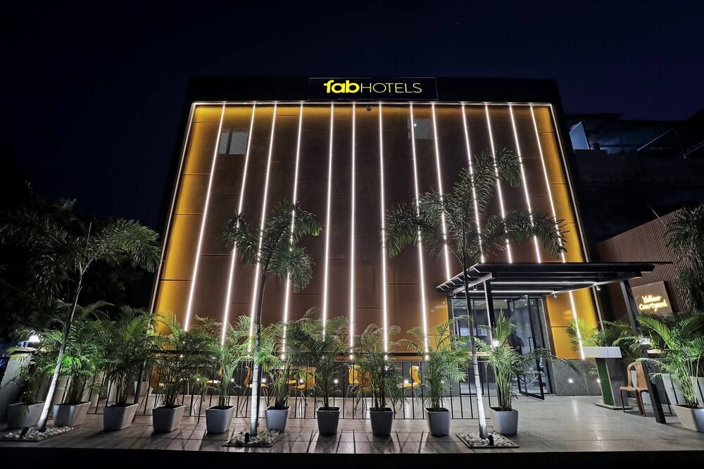 Fabhotel Oasis Yellow Courtyard - Bhopal - Edificio