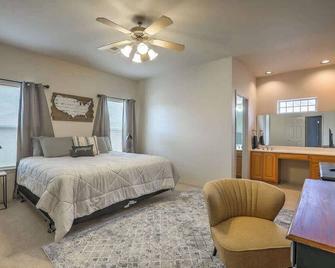 The Real - Pool Summa - Alamogordo - Bedroom