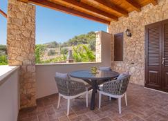 Residence Il Corallo - Guitgia - Lampedusa - Balcony