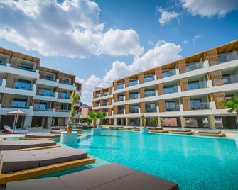 Akasha Beach Hotel & Spa - Hersonissos - Pool