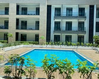 Studio apartment in the Heart of Accra , Cantonment - Accra - Pool