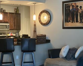 New Uptown 1mile/Galleria - Houston - Sala de estar