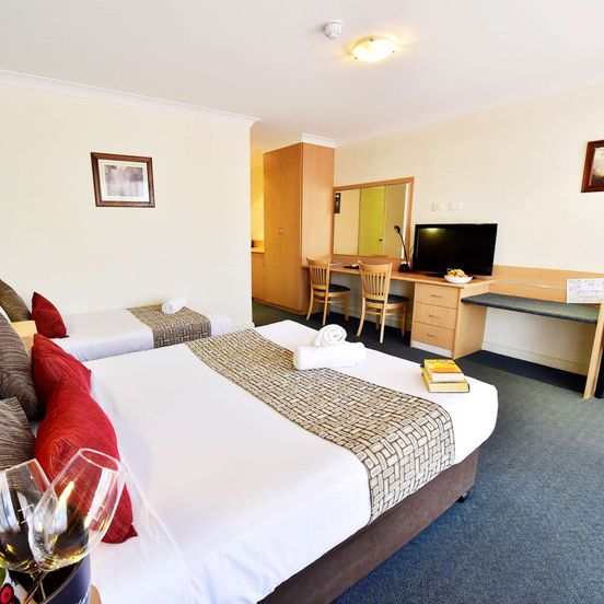 Bedroom view of Diplomat Hotel Alice Springs