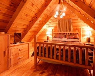 Hidden Chalet - Campton - Camera da letto