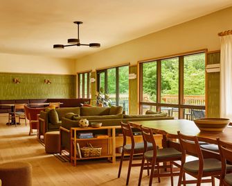 Trailborn Highlands, Outdoor Collection by Marriott Bonvoy - Highlands - Lounge