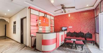 Oyo 9929 Hotel Dhruv - Jaipur - Front desk