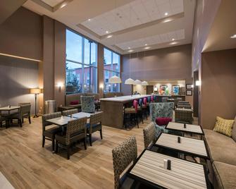 Hampton Inn & Suites Seattle/Redmond - Redmond - Restaurante