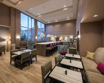 Hampton Inn & Suites Seattle/Redmond - Redmond - Restaurant