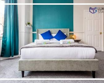 Luke Stays - Saint Aidans Street - Gateshead - Bedroom