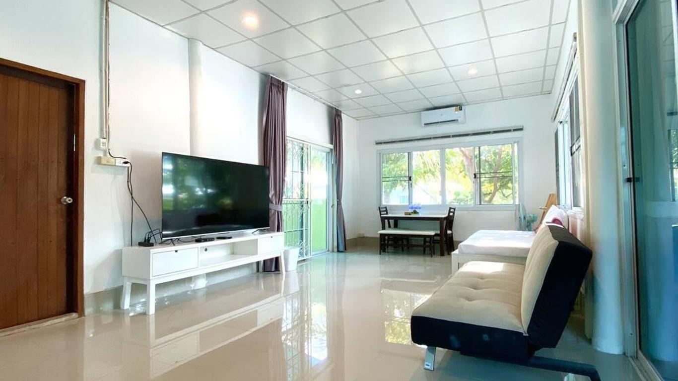 Koh Mook Riviera Beach Resort