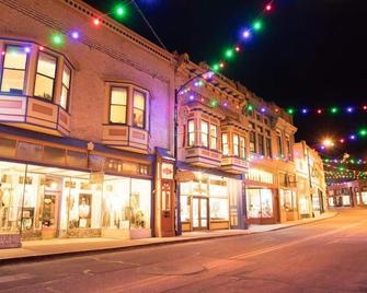 Letson Loft Hotel - Bisbee - Building