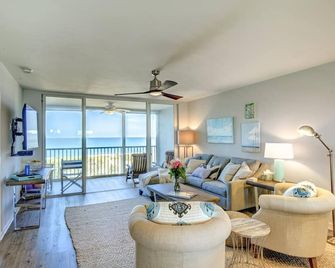 Bay Tree Beach Side - Sarasota - Olohuone