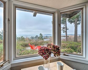 Lovely Coupeville Home w/ Puget Sound Views! - Coupeville - Balkon