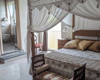 Modern spaces and unspoilt nature, cottage pool and garden 3 km da Lucca - Capannori - Camera da letto