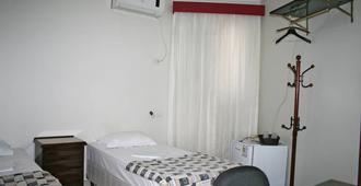 Pousada Italia - Uberlândia - Schlafzimmer