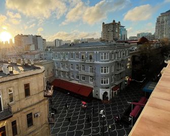 Austin Hotel Baku - Baku - Pemandangan luar