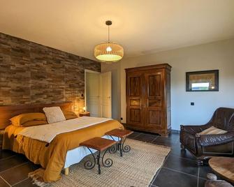 Spacious suite with wellness, parking, wifi, in Saint-Privat-d'Allier - Saint-Privat-d'Allier - Bedroom