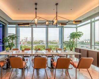 Even Hotel Guangzhou Baiyun Station By IHG - Гуанчжоу - Ресторан