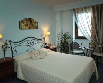 E Poi Ravello - Ravello - Chambre