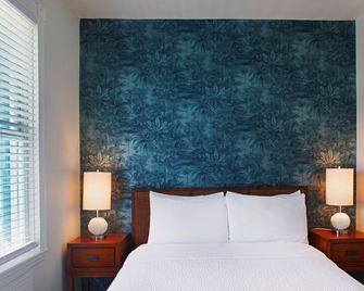 Coco Plum Inn - Key West - Bedroom