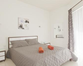 Waterside Apartments - Marsalforn - Bedroom