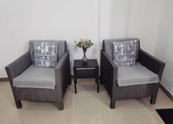 Casa Kristar - Mamburao - Living room
