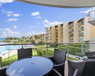 Beachfront - Summer View 2BR condo - A244 - Oranjestad - Parveke