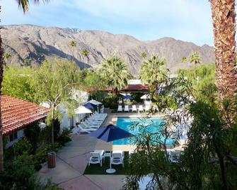 Alcazar Palm Springs - Palm Springs - Svømmebasseng
