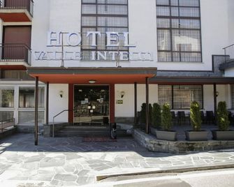 Hotel Valle Intelvi - San Fedele Intelvi - Building
