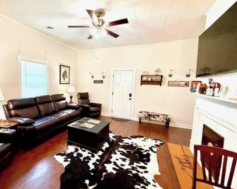 The Livery at Rainbows End - Shelbyville - Wohnzimmer