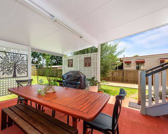 Ambiente Cottage - Pet and Family Friendly - Toowoomba - Dining room