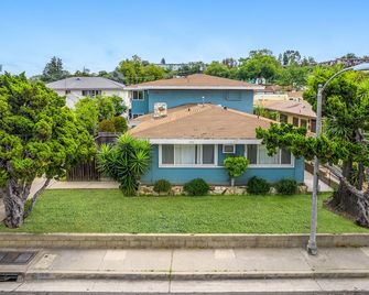 Vibrant&Refreshing 12 min to Downtown LA - Alhambra - Building