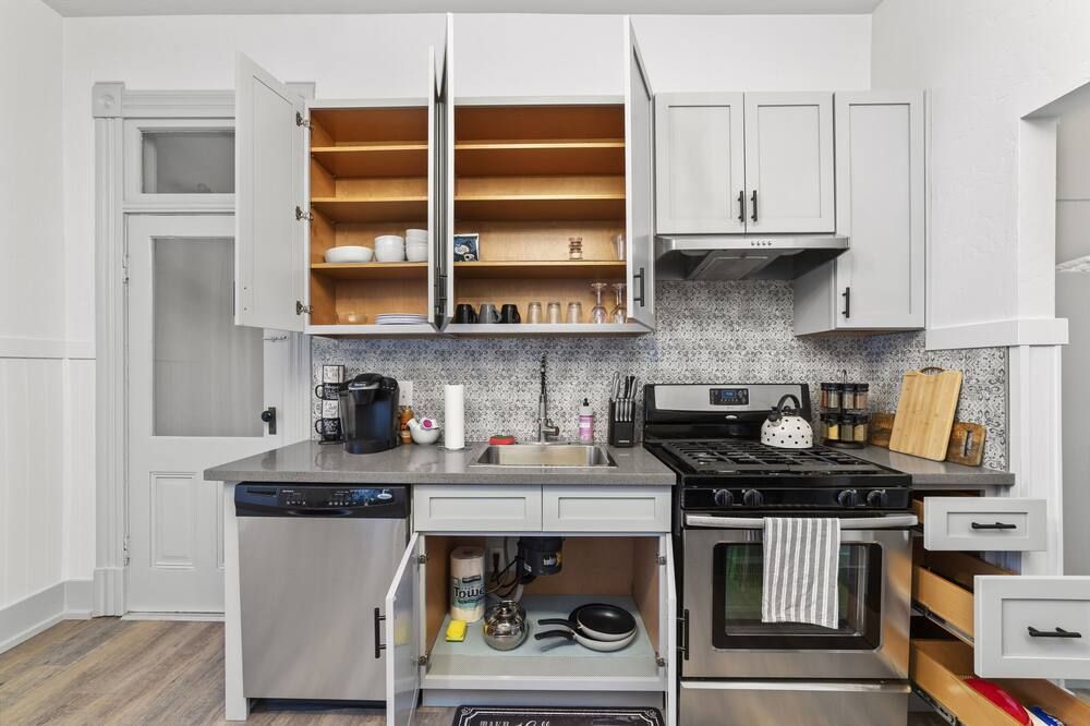 New/Midtown Sac/Free Parking/Coffee/Long stays welcomed - סקרמנטו - מטבח