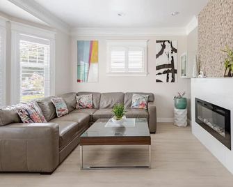 Centraldowntownsanjose-Stunning, Fireplace Modern Craftsman House/Sap, Airport - San Jose - Sala de estar